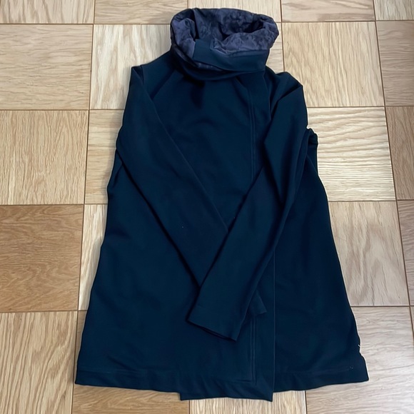Lululemon Wrap Sweatshirt - Picture 1 of 2